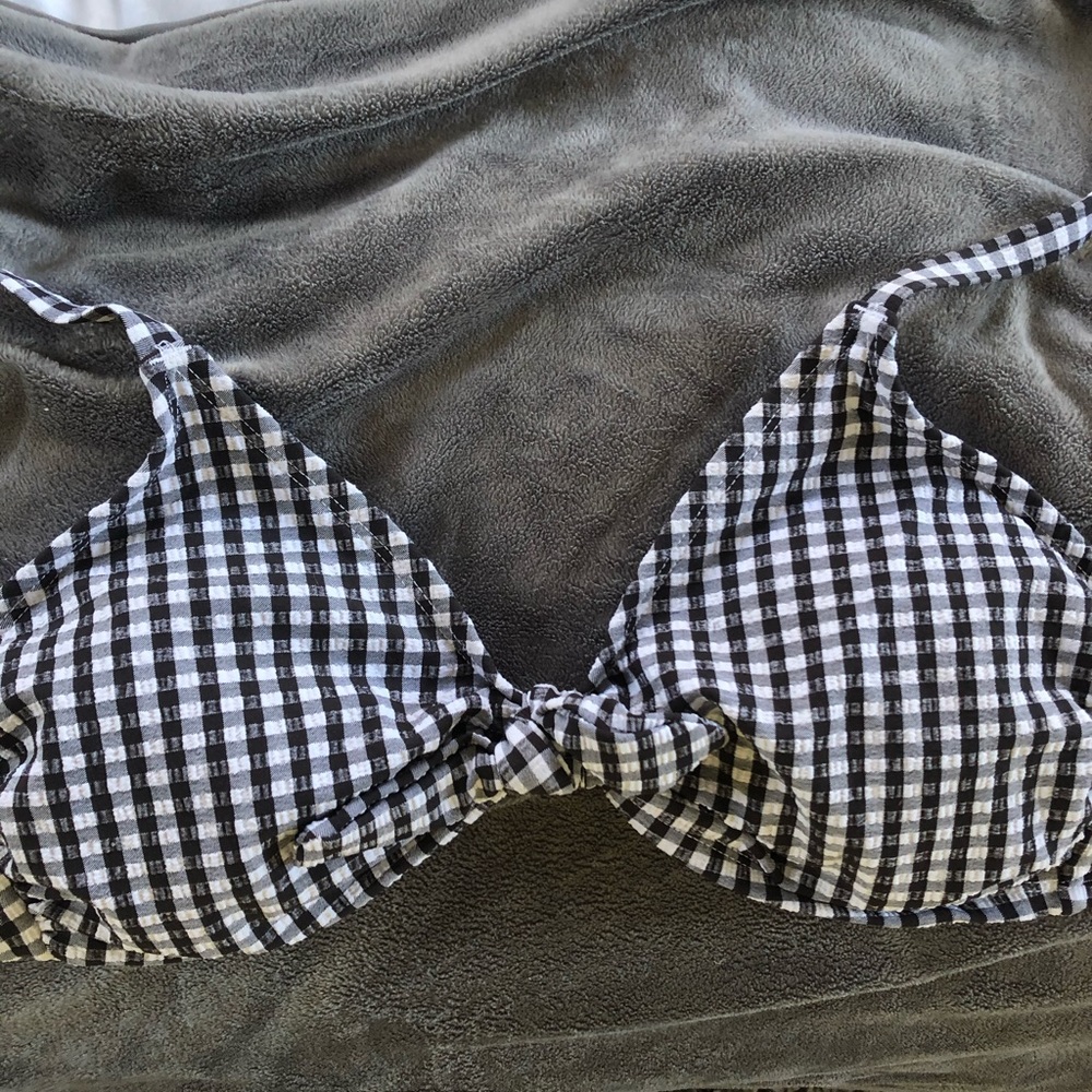 knot bikini top